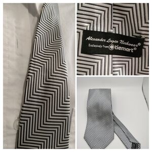 Alexander Logan Neckwear TIEMART Aquamarine Navy Striped Necktie Tie 60” X 3”